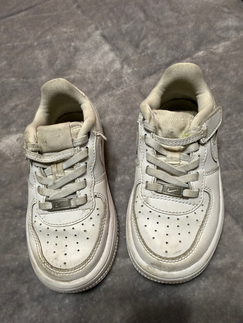 Nike Kids White Low-Top Leather Sneakers